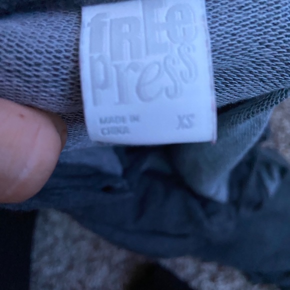 super cute and comfy romper - Picture 3 of 3